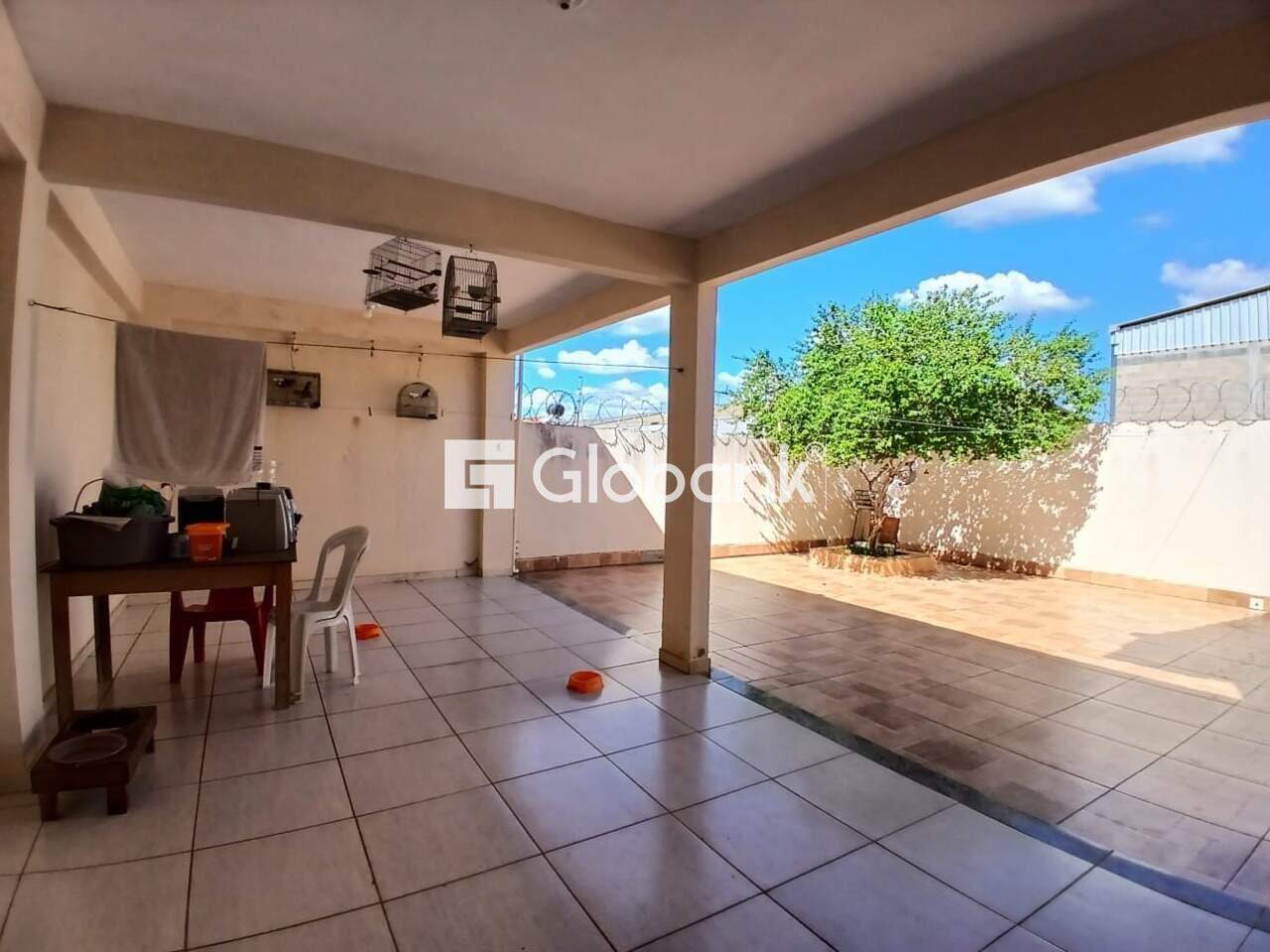 Casa 3 quartos à venda Santa Lúcia 140m² Montes Claros MG: 