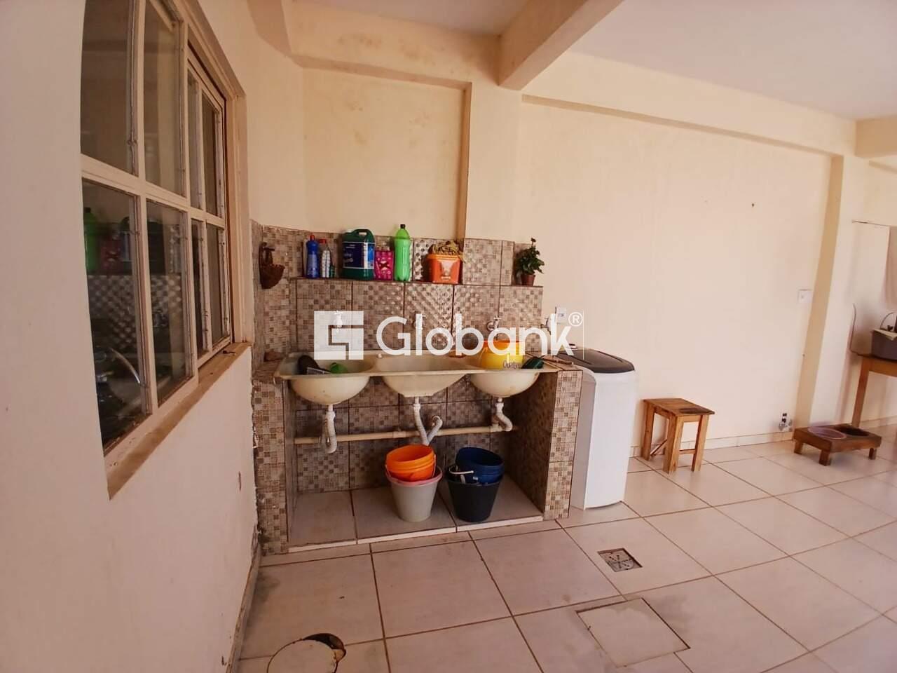 Casa 3 quartos à venda Santa Lúcia 140m² Montes Claros MG: 