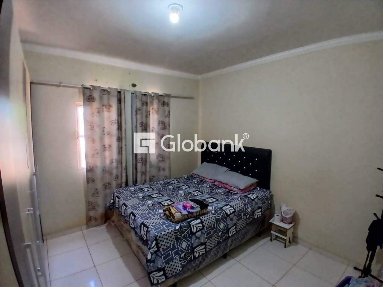 Casa 3 quartos à venda Santa Lúcia 140m² Montes Claros MG: Quarto