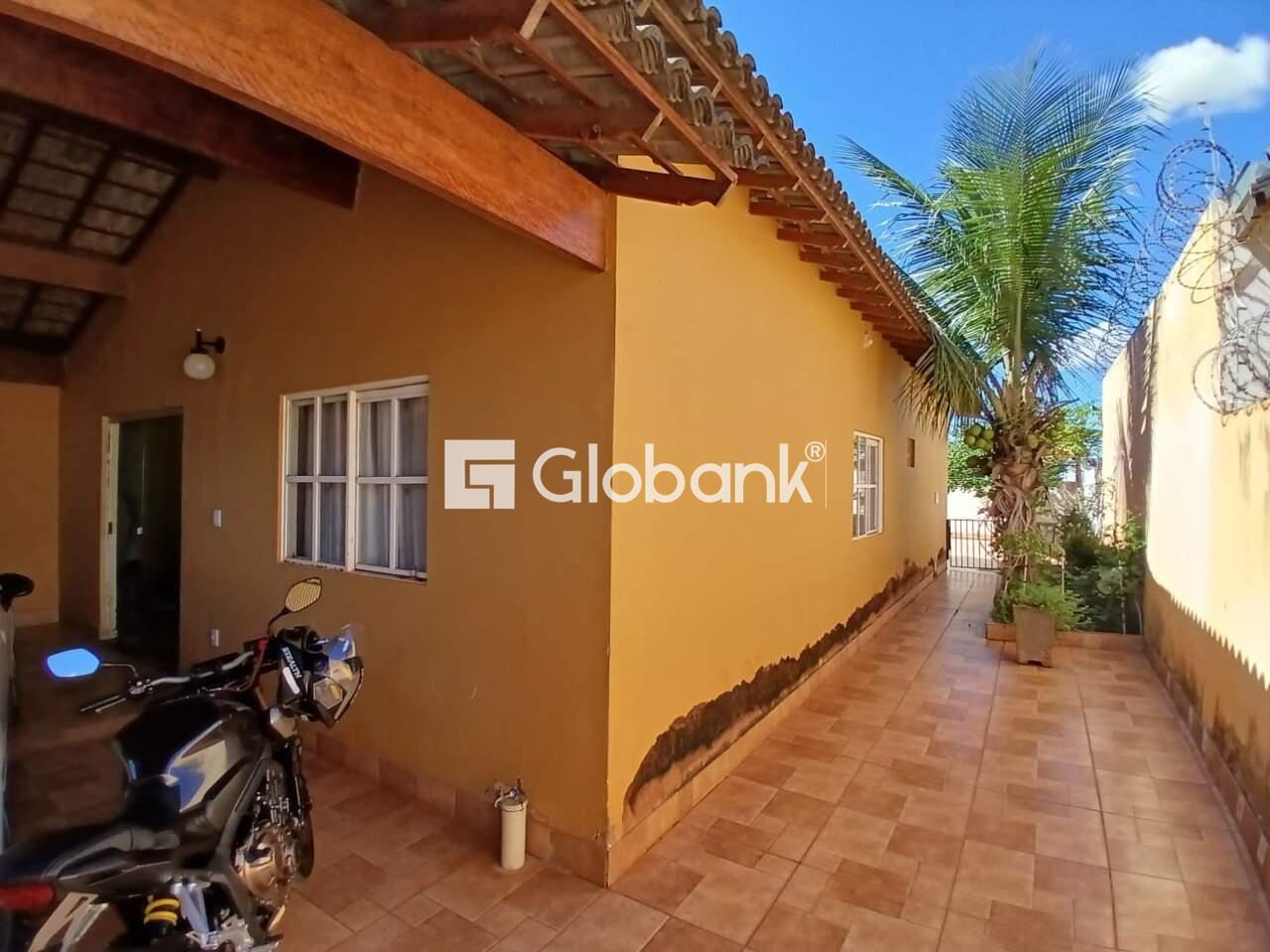 Casa 3 quartos à venda Santa Lúcia 140m² Montes Claros MG: 