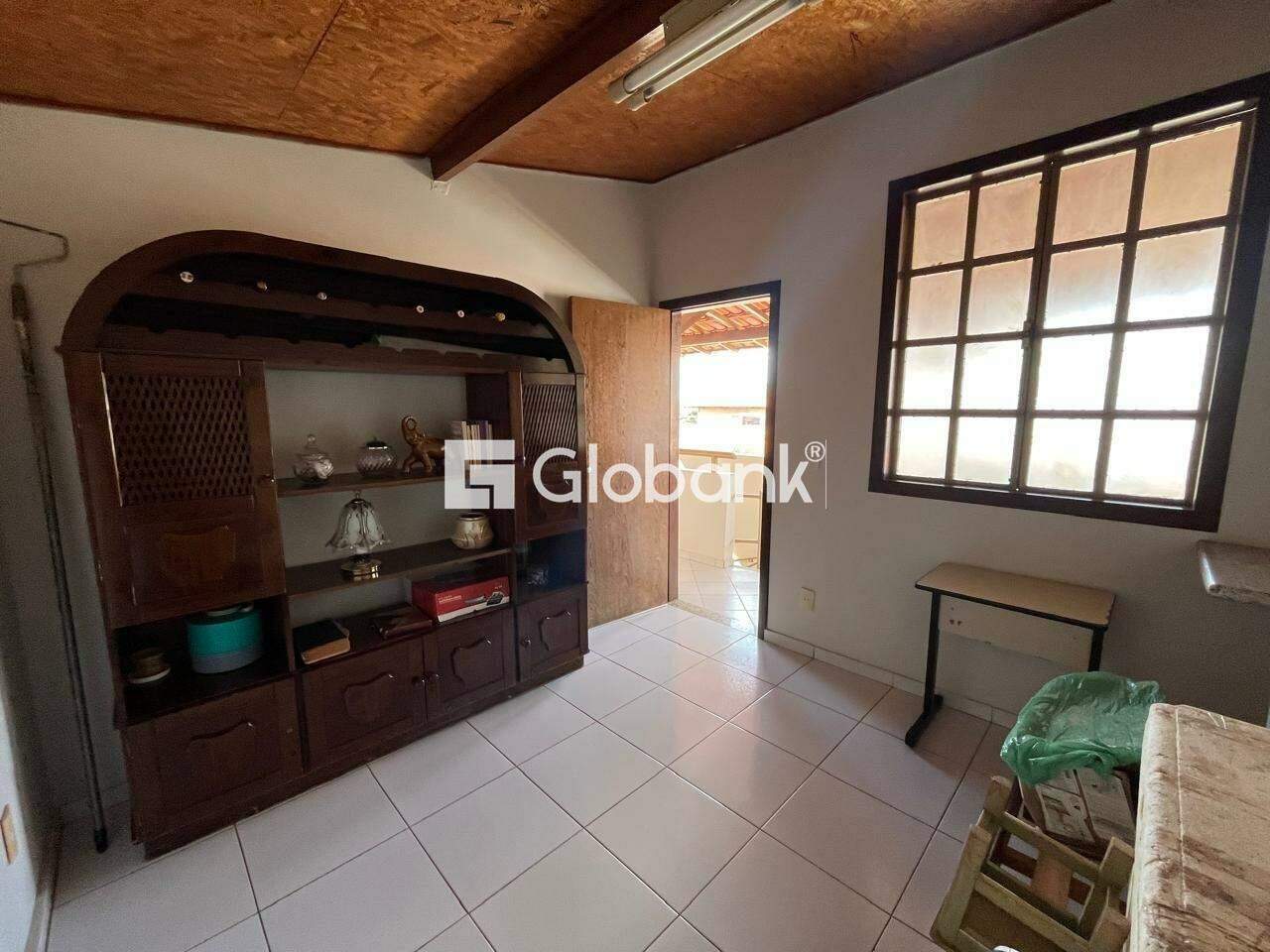 Sobrado 3 quartos à venda Vila Mauricéia 180m² Montes Claros MG: DESPENSA