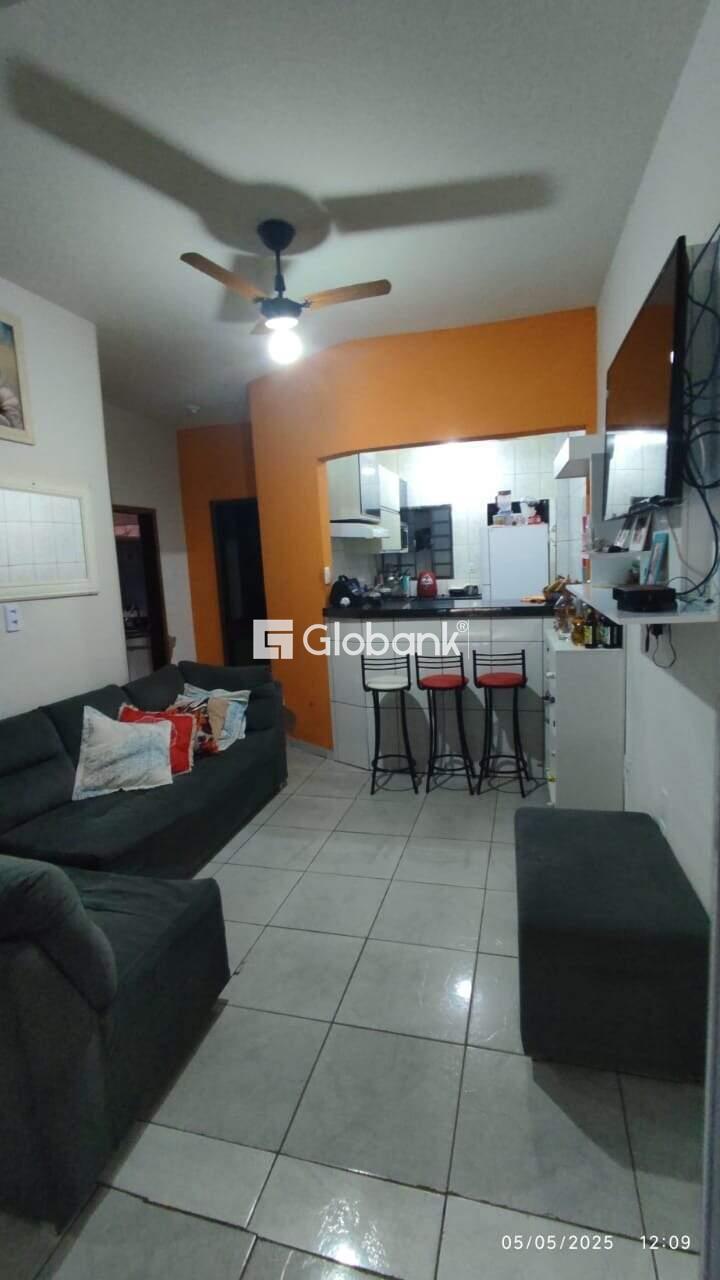 Casa 3 quartos à venda Santa Cecília 94,5m² Montes Claros MG: 