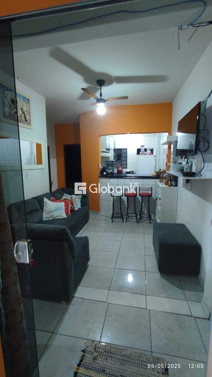 Casa 3 quartos à venda Santa Cecília 94,5m² Montes Claros MG: 