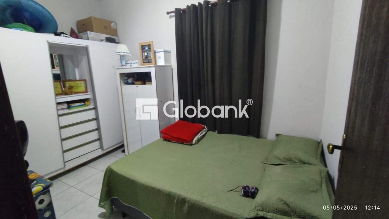 Casa 3 quartos à venda Santa Cecília 94,5m² Montes Claros MG: Quarto