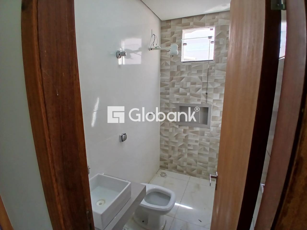 Casa 2 quartos para aluguel Jardim Olímpico 60m² Montes Claros MG: 