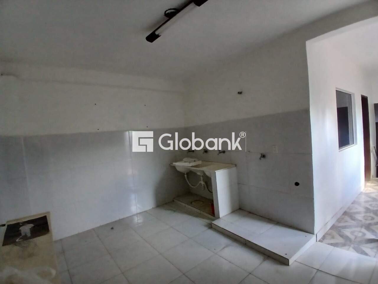 Casa 5 quartos à venda Funcionários 370m² Montes Claros MG: 