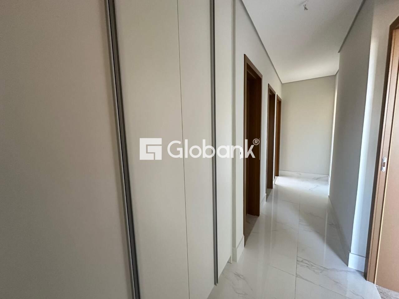 Apartamento 3 quartos à venda Jardim São Luiz 157m² Montes Claros MG: Corredor com roupeiro