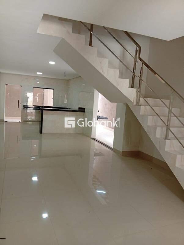 Sobrado 3 quartos à venda Prolongamento Todos os Santos 160m² Montes Claros MG: 