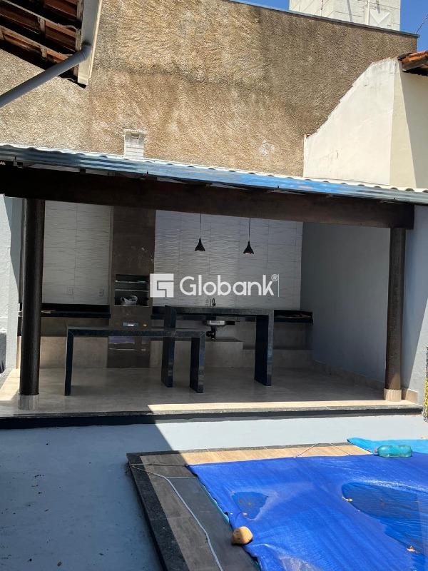 Casa 4 quartos à venda Jardim Panorama 460m² Montes Claros MG: 