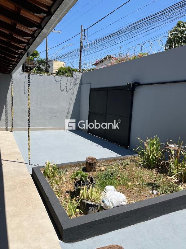 Casa 4 quartos à venda Jardim Panorama 460m² Montes Claros MG: 