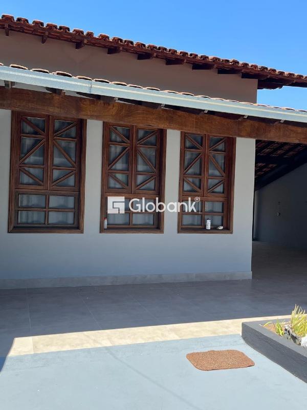 Casa 4 quartos à venda Jardim Panorama 460m² Montes Claros MG: 