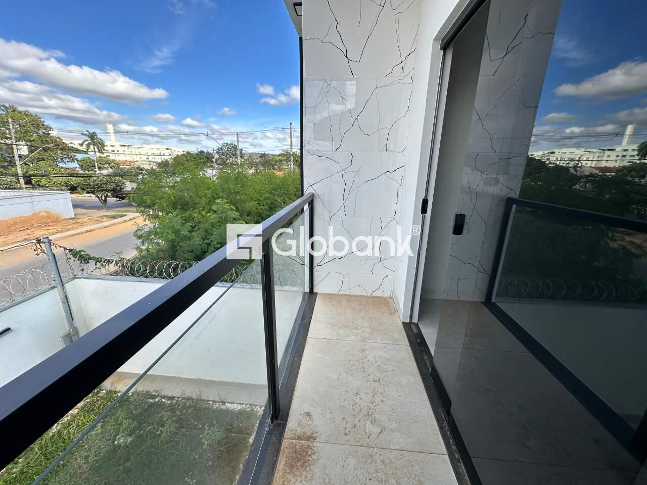 Casa 3 quartos à venda Alice Maia 115m² Montes Claros MG: Sacada