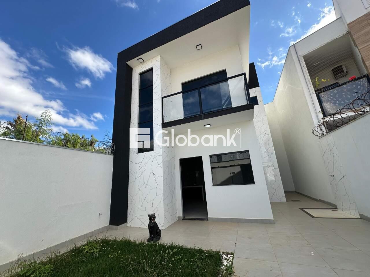 Casa 3 quartos à venda Alice Maia 115m² Montes Claros MG: Fachada interna