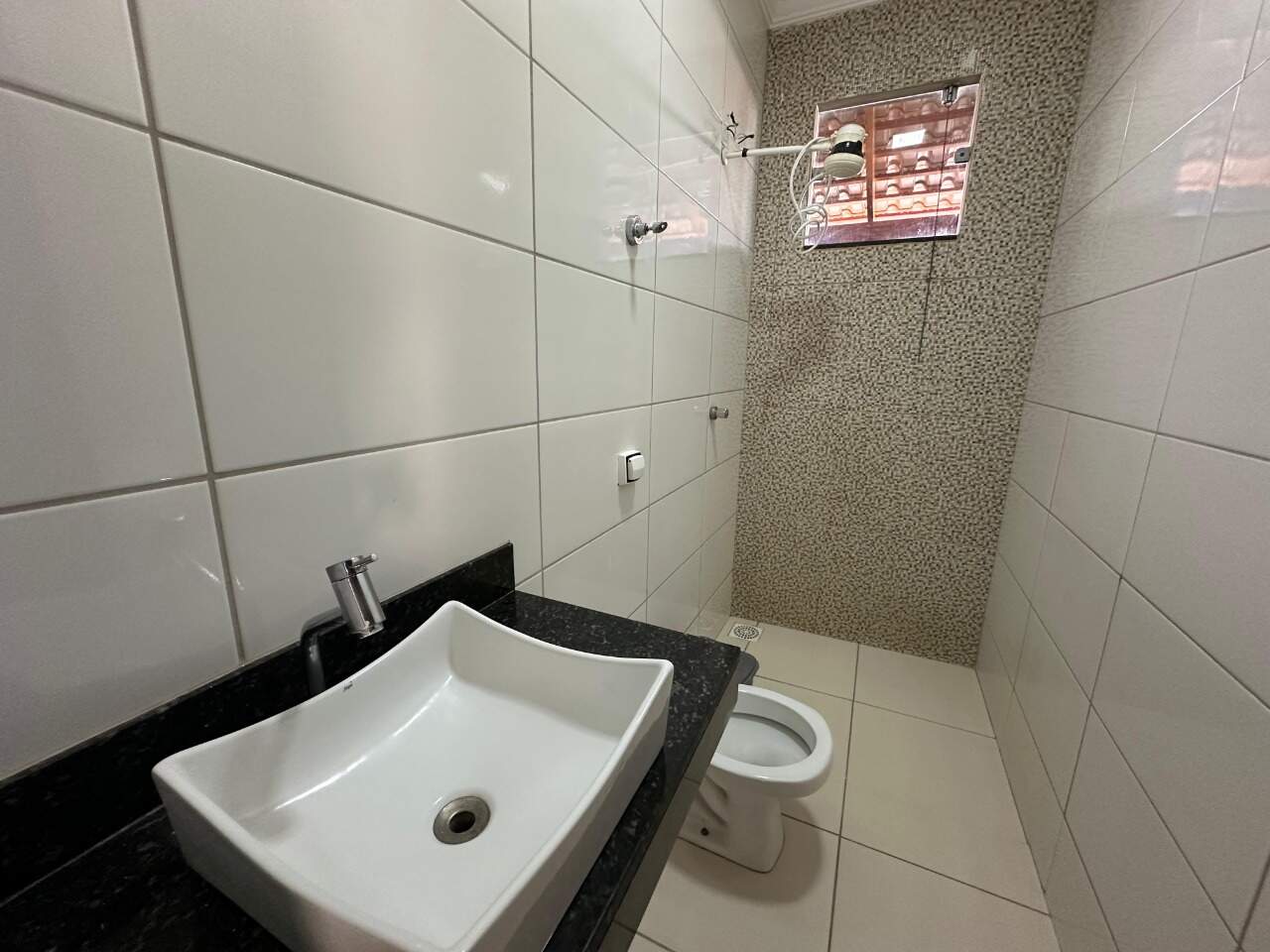 Casa 3 quartos para aluguel Jardim Olímpico 98m² Montes Claros MG: Banheiro social