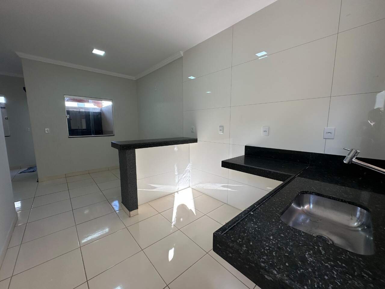 Casa 3 quartos para aluguel Jardim Olímpico 98m² Montes Claros MG: Cozinha.