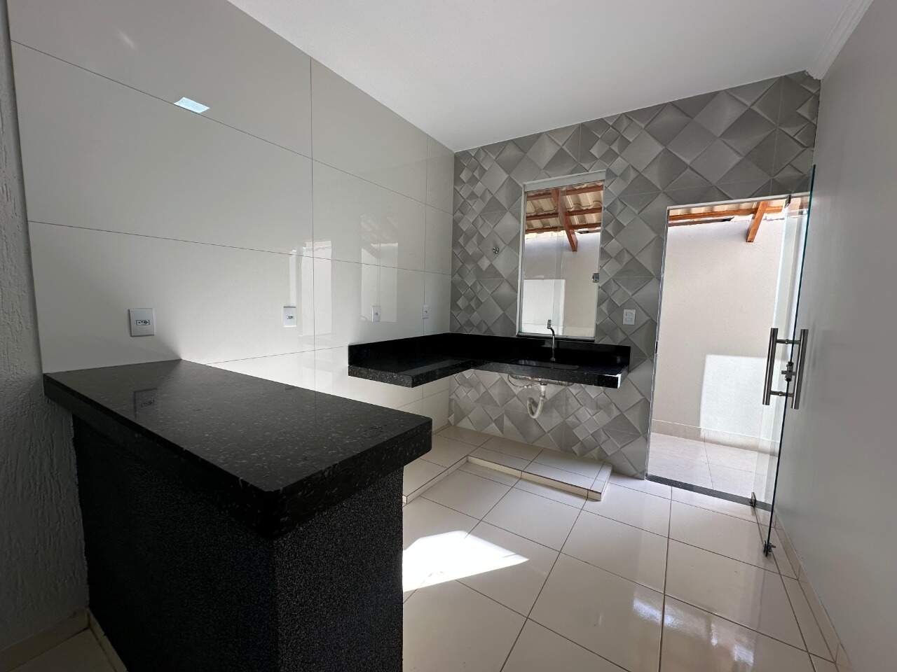 Casa 3 quartos para aluguel Jardim Olímpico 98m² Montes Claros MG: Cozinha