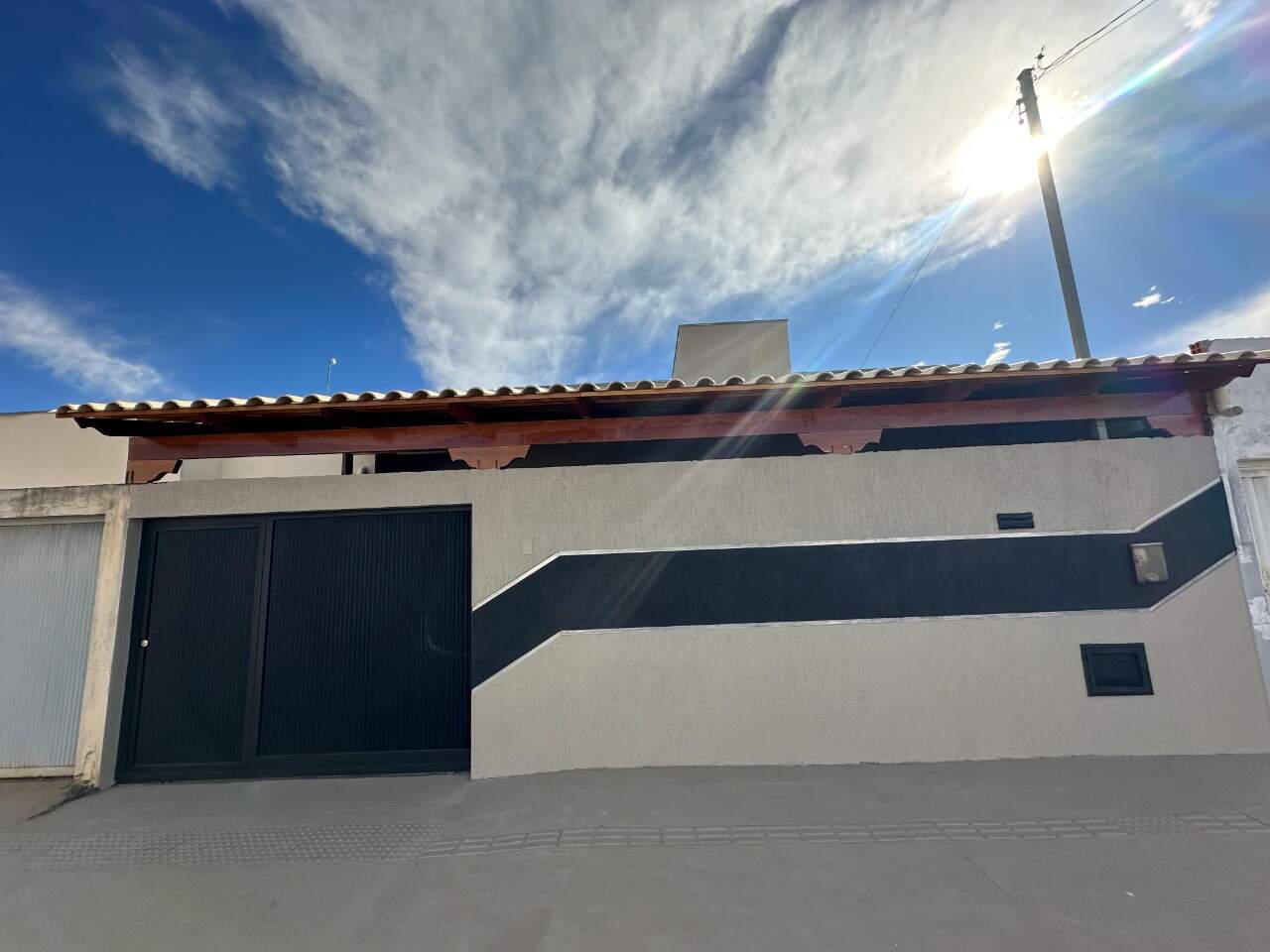 Casa 3 quartos para aluguel Jardim Olímpico 98m² Montes Claros MG: Fachada
