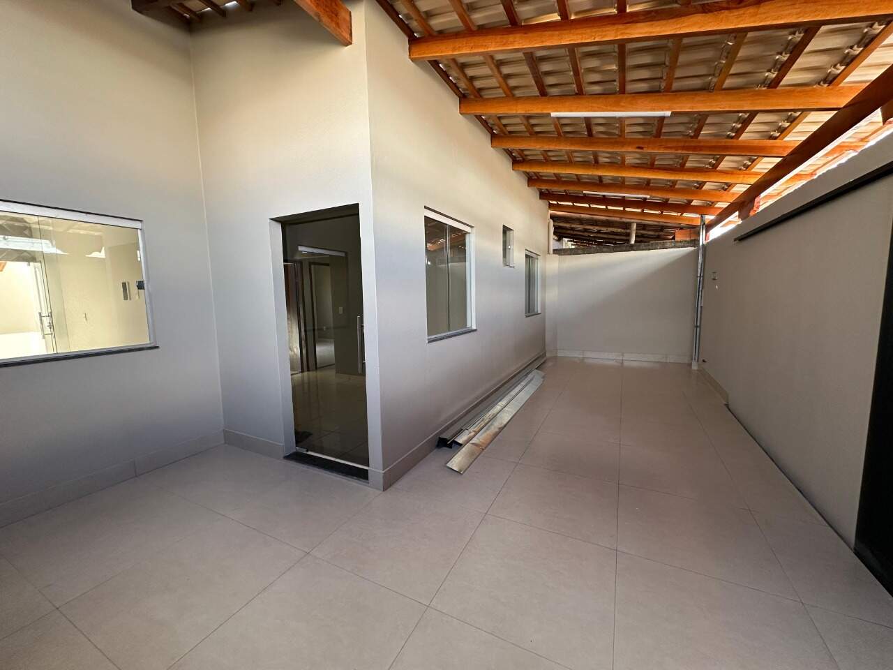 Casa 3 quartos para aluguel Jardim Olímpico 98m² Montes Claros MG: Garagem.
