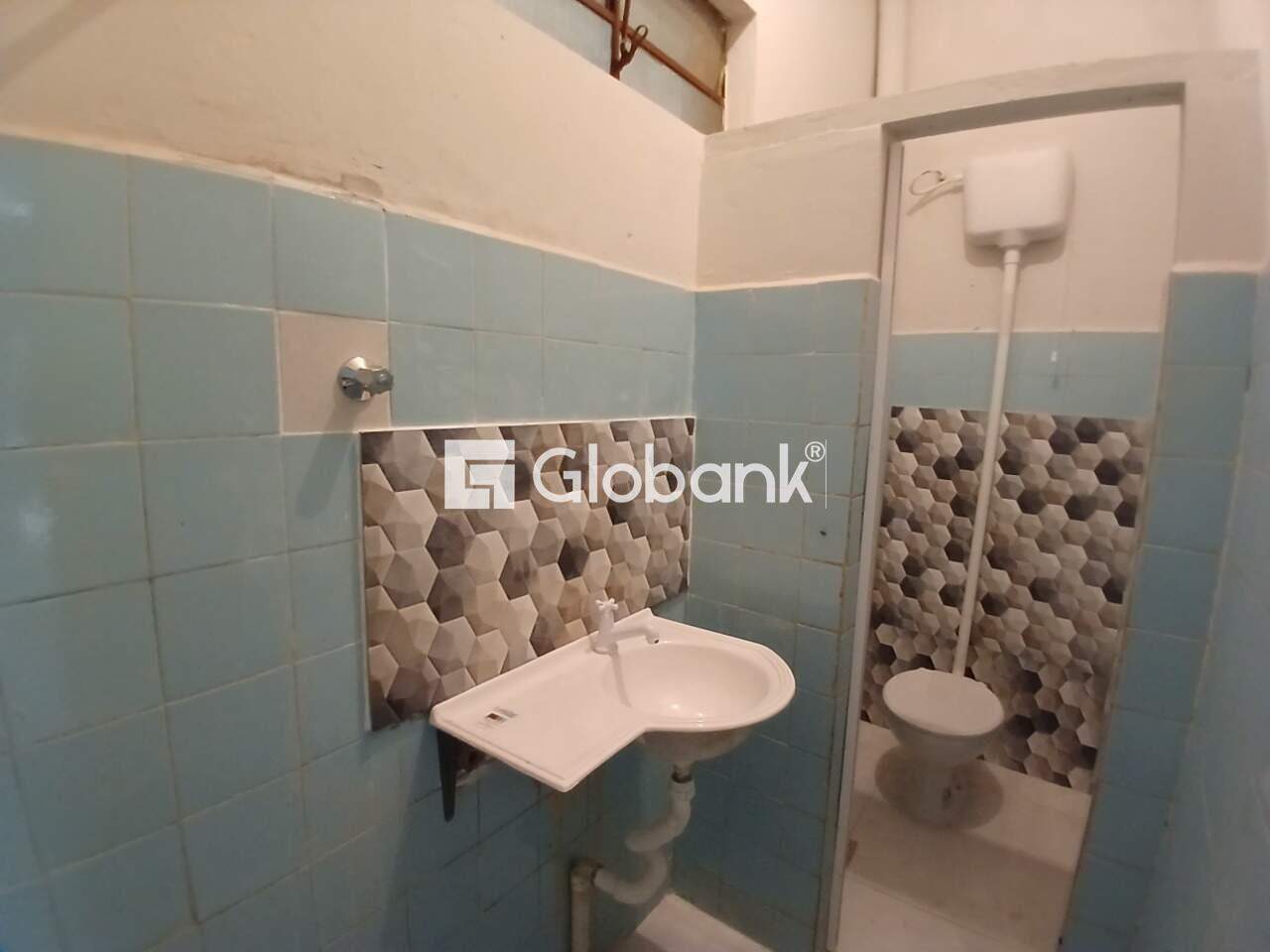 Ponto comercial para aluguel Major Prates 87m² Montes Claros MG: Banheiro