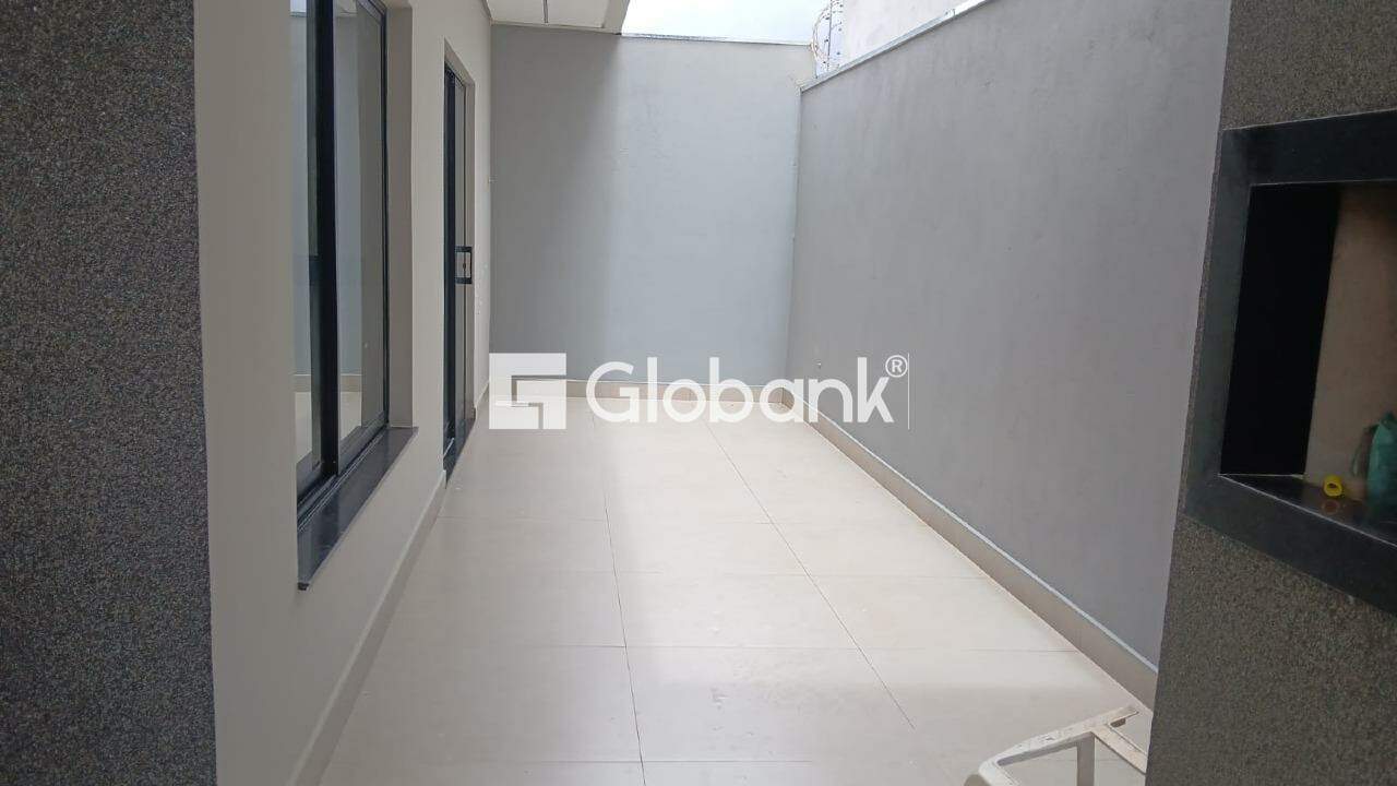 Sobrado 4 quartos à venda Planalto 141m² Montes Claros MG: 