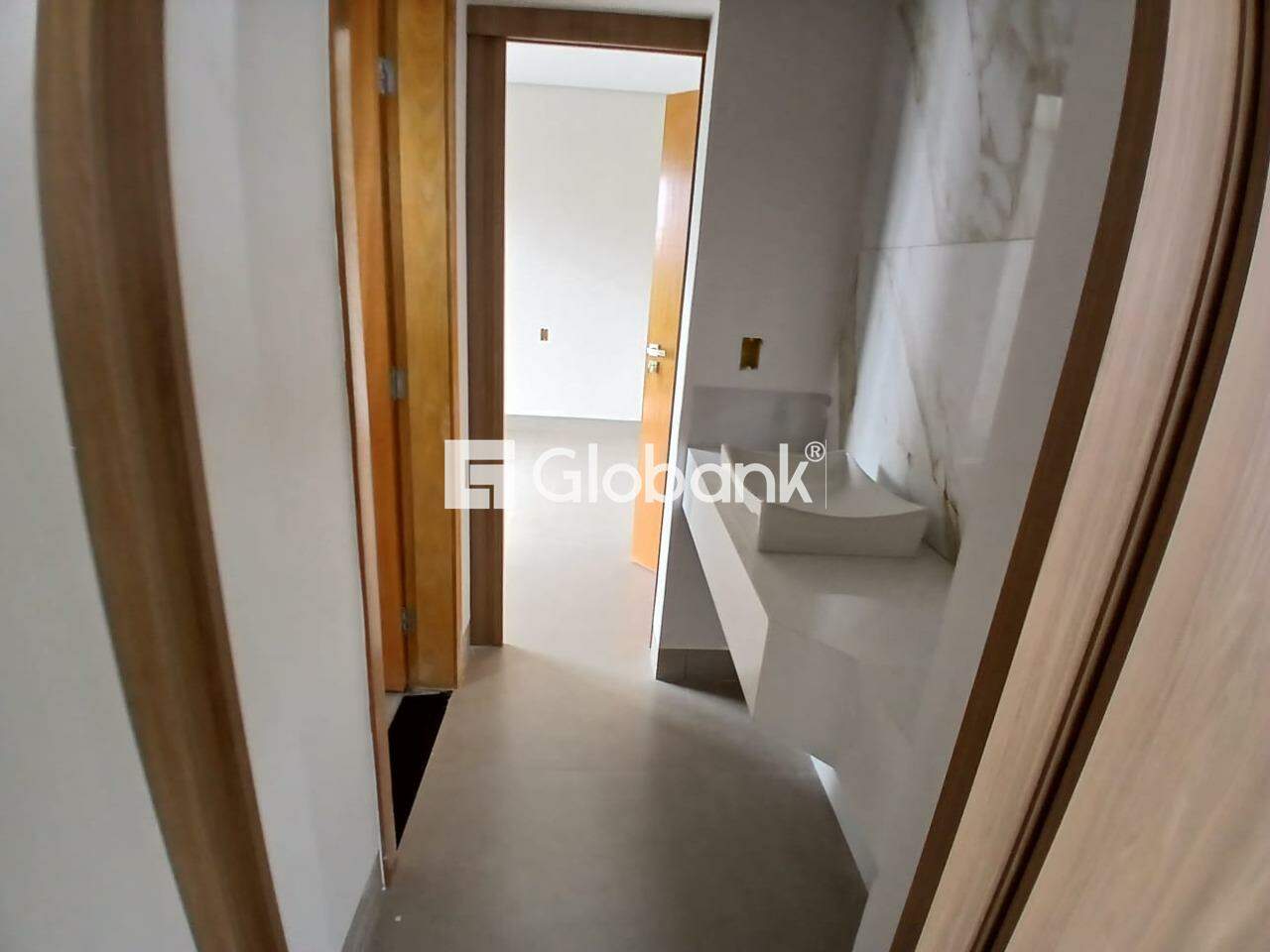 Sobrado 4 quartos à venda Planalto 141m² Montes Claros MG: 