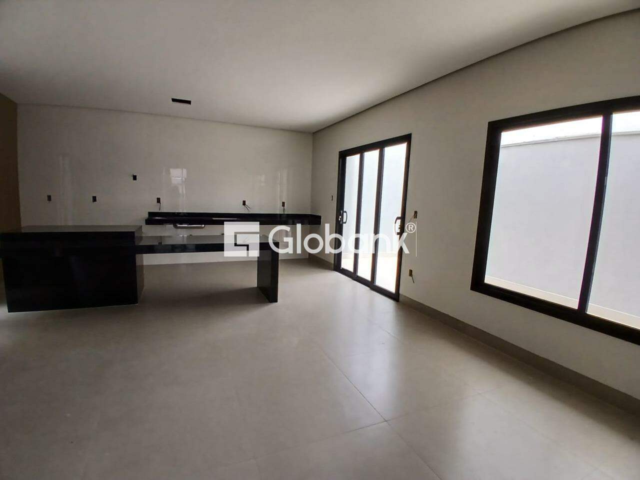 Sobrado 4 quartos à venda Planalto 141m² Montes Claros MG: 