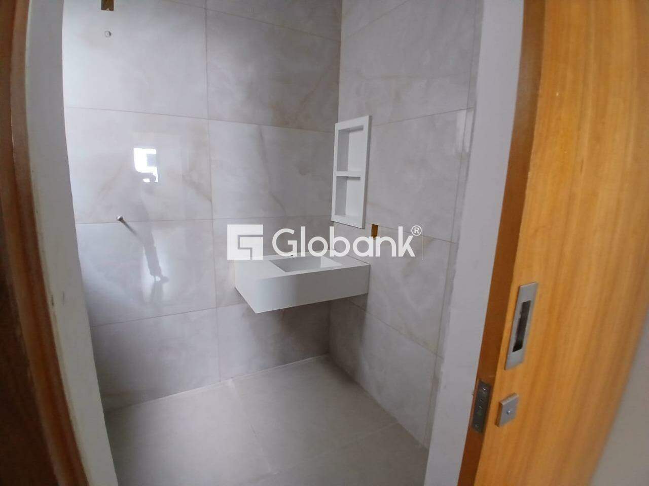 Sobrado 4 quartos à venda Planalto 141m² Montes Claros MG: 