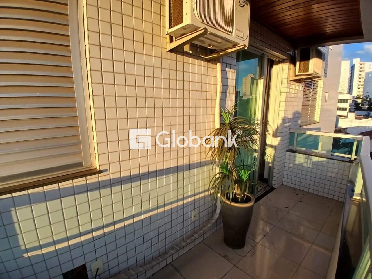Apartamento 2 quartos à venda Centro 55,49m² Montes Claros MG: Varanda
