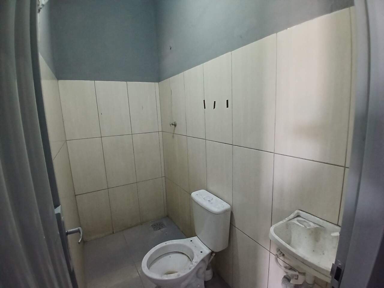 Galpão para aluguel Santo Antônio 1.000m² Montes Claros MG: Banheiro masc