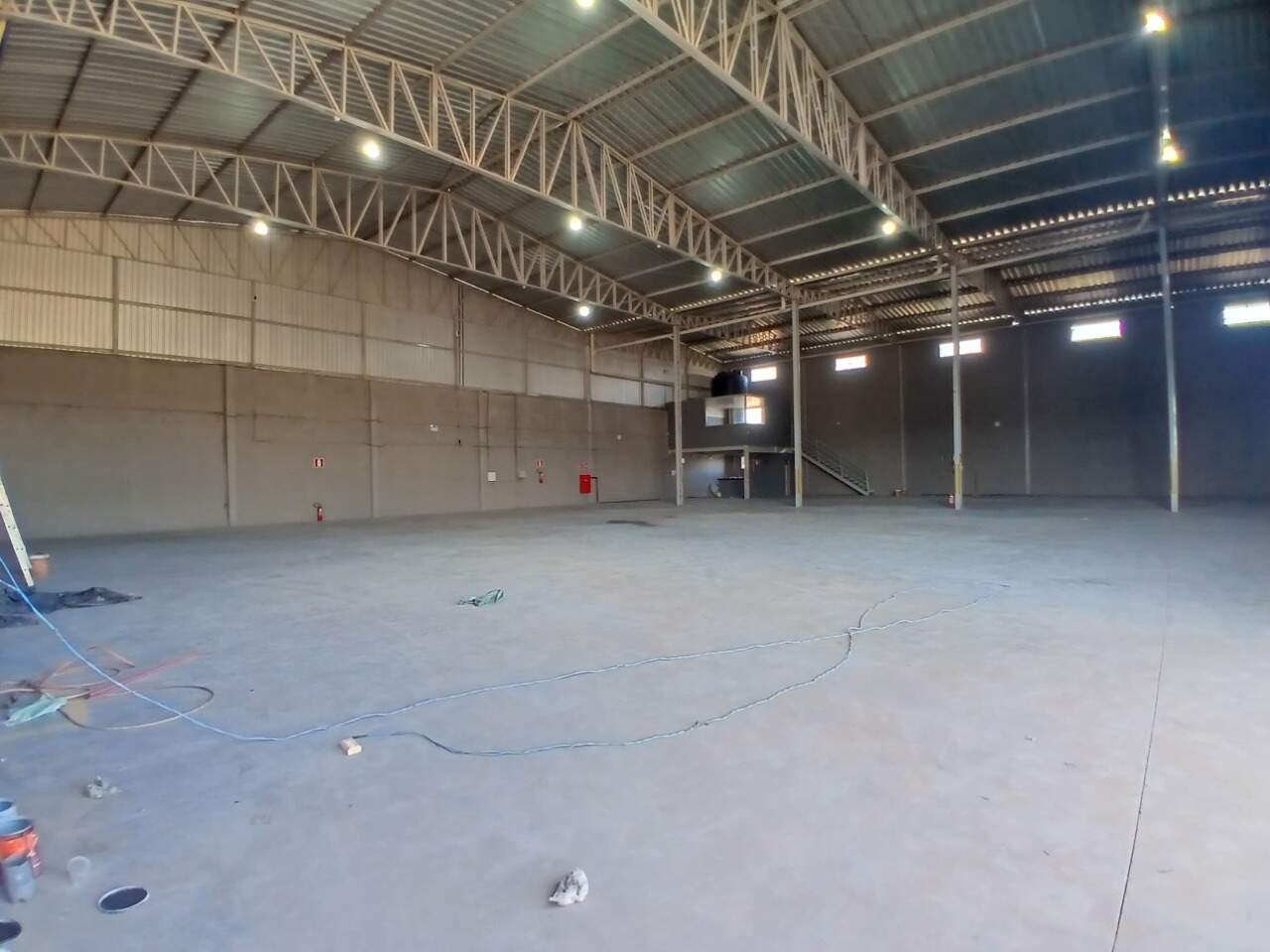Galpão para aluguel Santo Antônio 1.000m² Montes Claros MG: Entrada