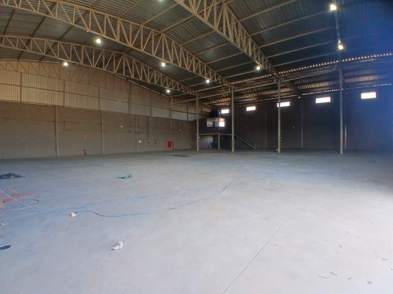 Galpão para aluguel Santo Antônio 1.000m² Montes Claros MG: Entrada