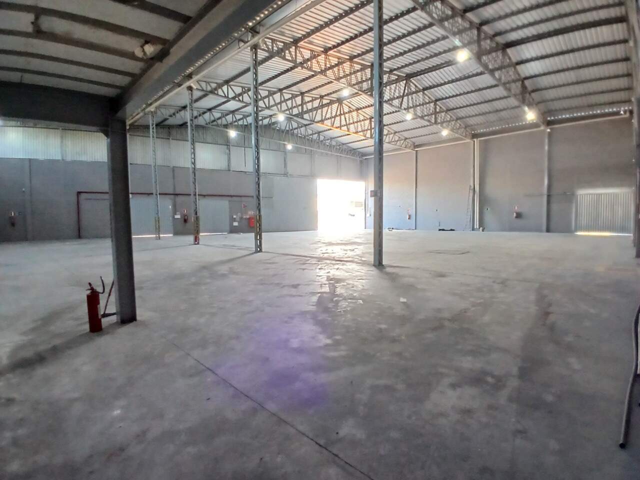 Galpão para aluguel Santo Antônio 1.000m² Montes Claros MG: Interior