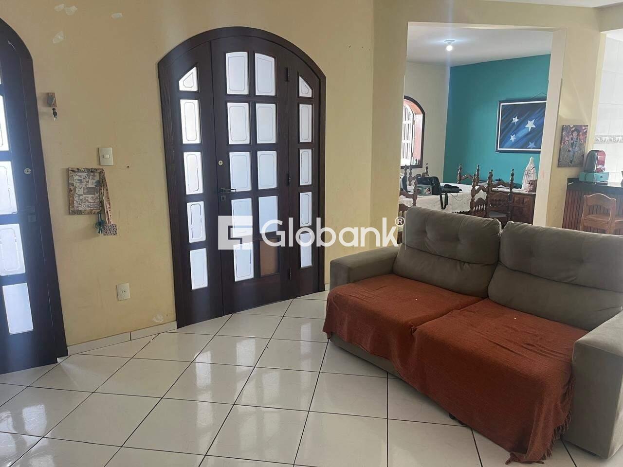Casa 7 quartos à venda Vila Brasília 408m² Montes Claros MG: SALA 01