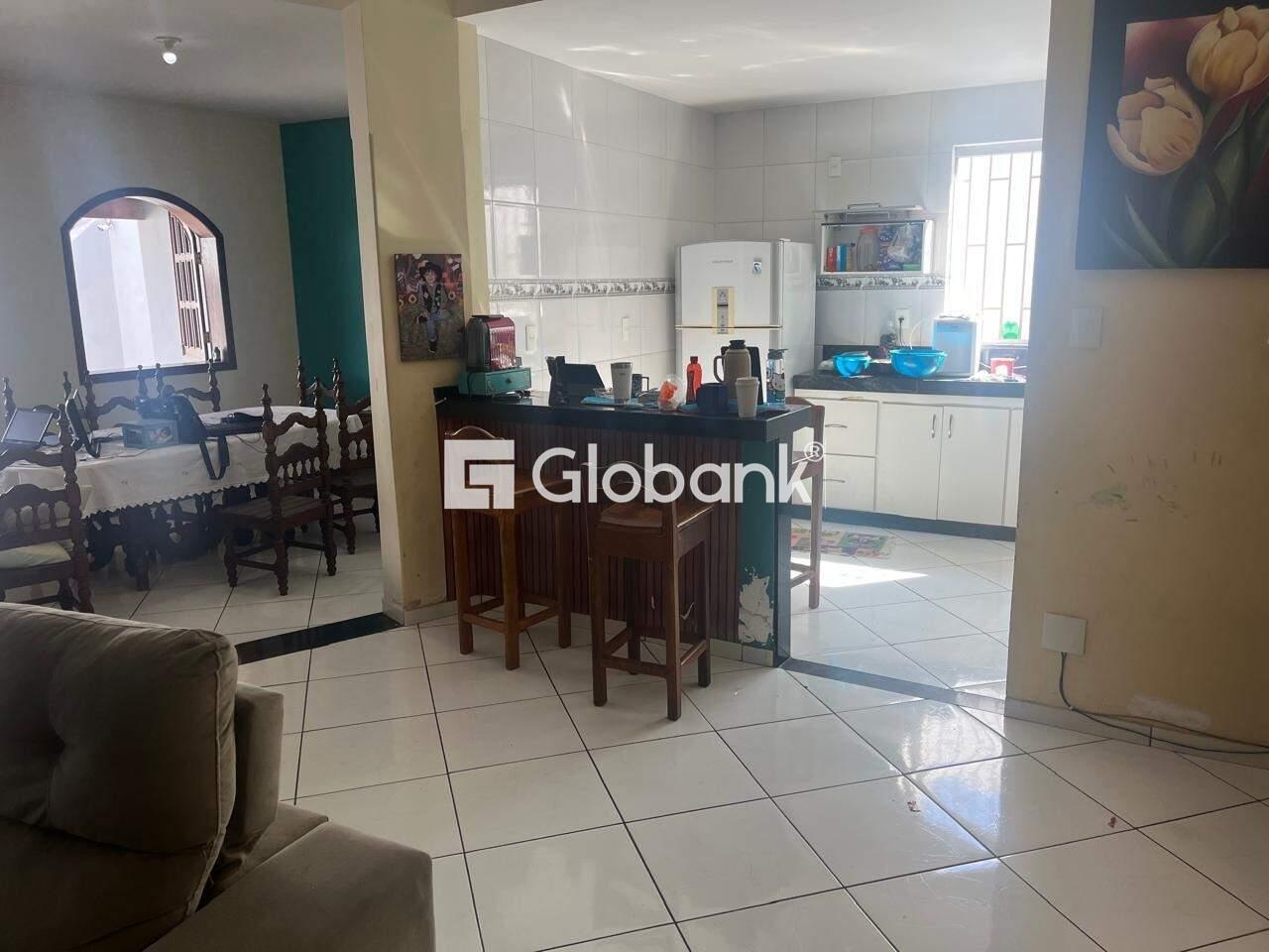 Casa 7 quartos à venda Vila Brasília 408m² Montes Claros MG: 