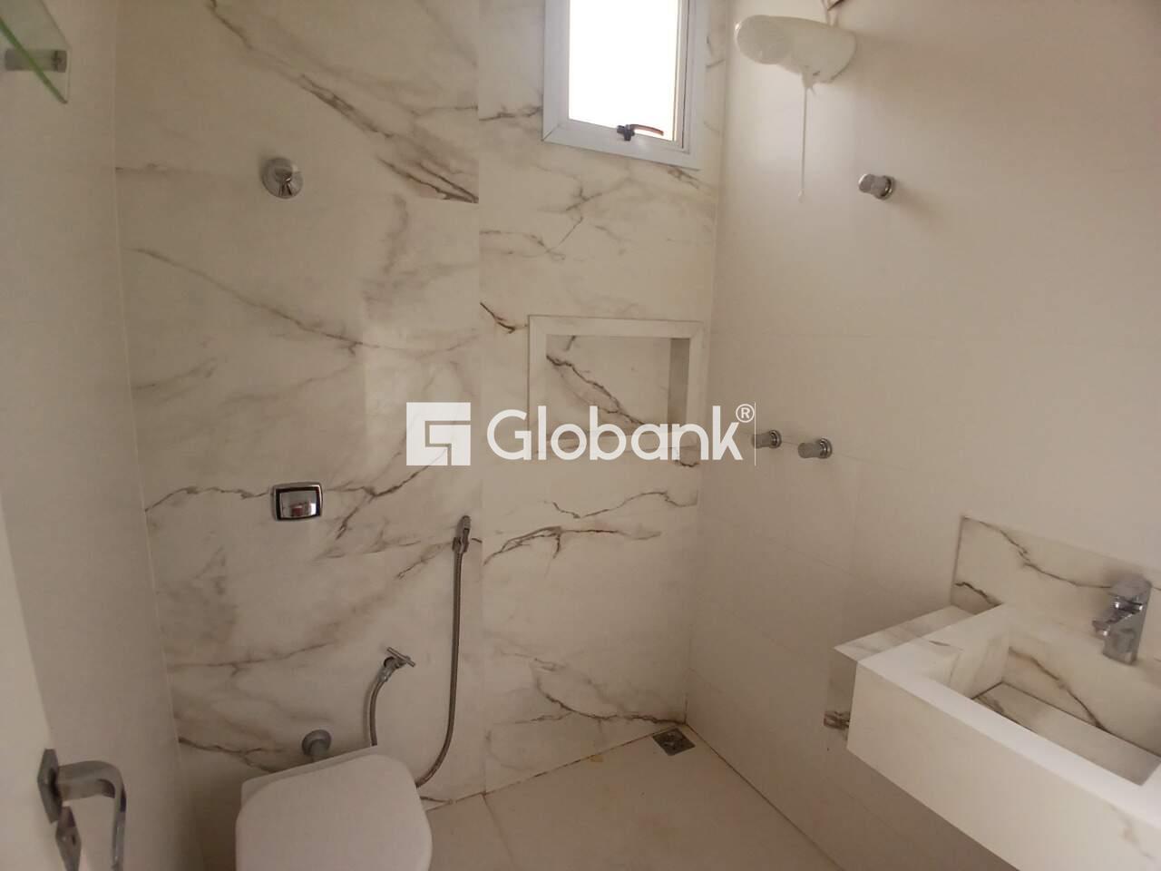 Apartamento 2 quartos à venda Ibituruna 70m² Montes Claros MG: Banheiro suite