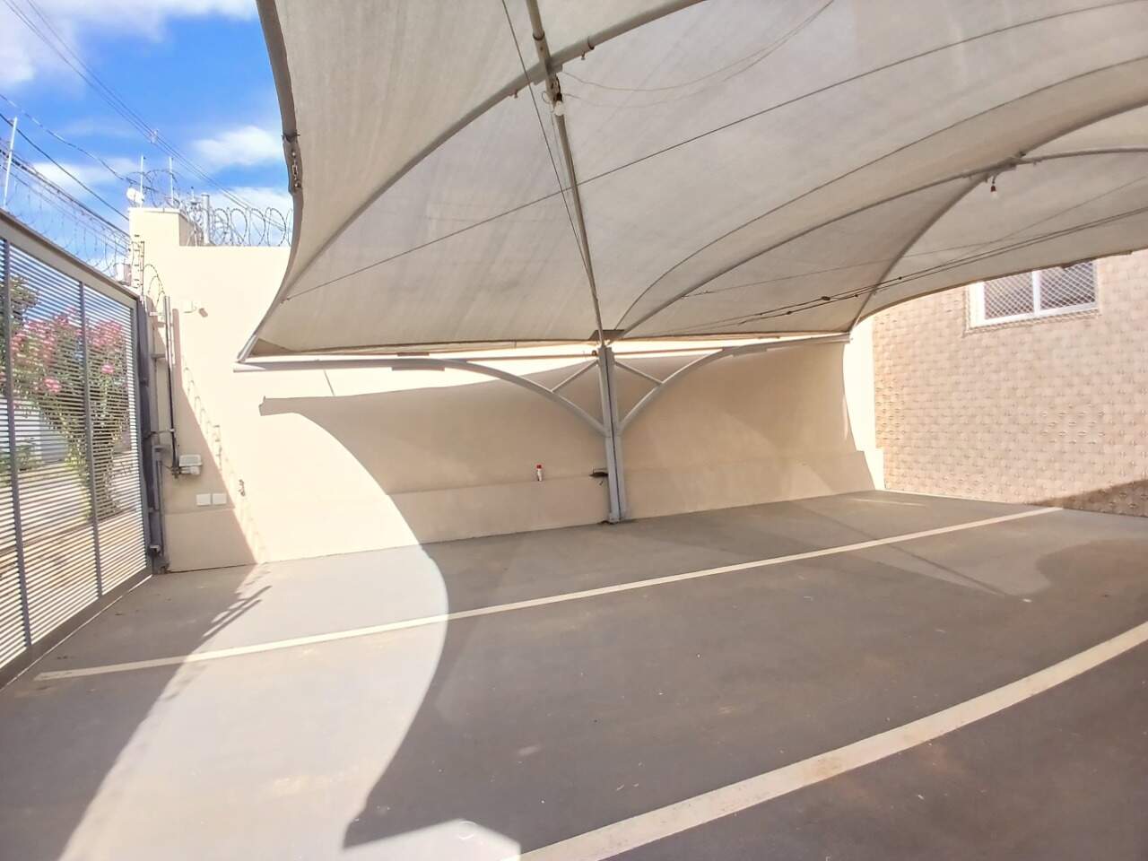 Apartamento 2 quartos para aluguel Ibituruna 70m² Montes Claros MG: Garagem