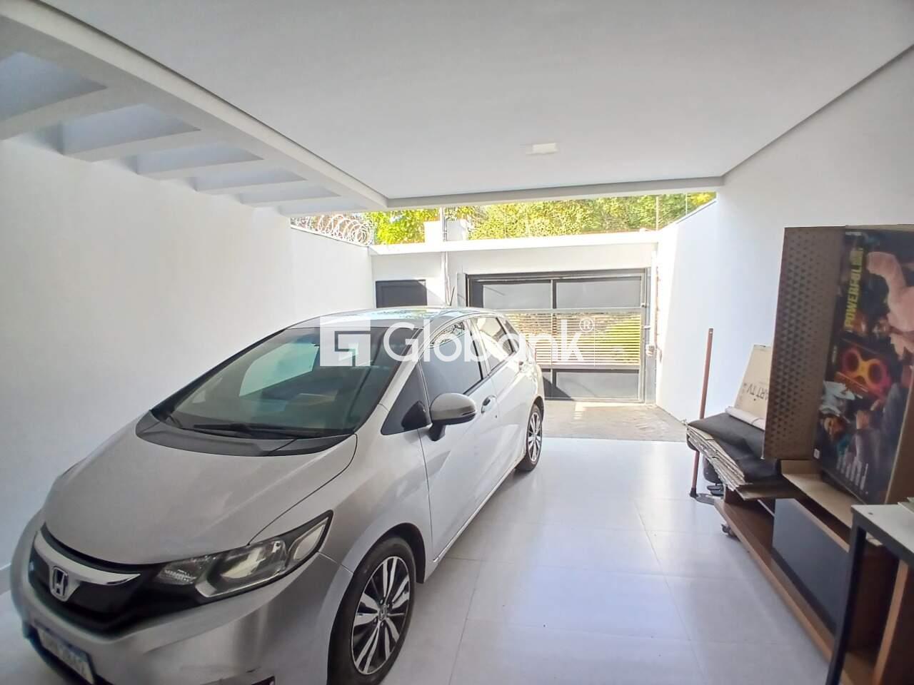 Casa 3 quartos à venda Loteamento Reserva Real 112,5m² Montes Claros MG: Garagem