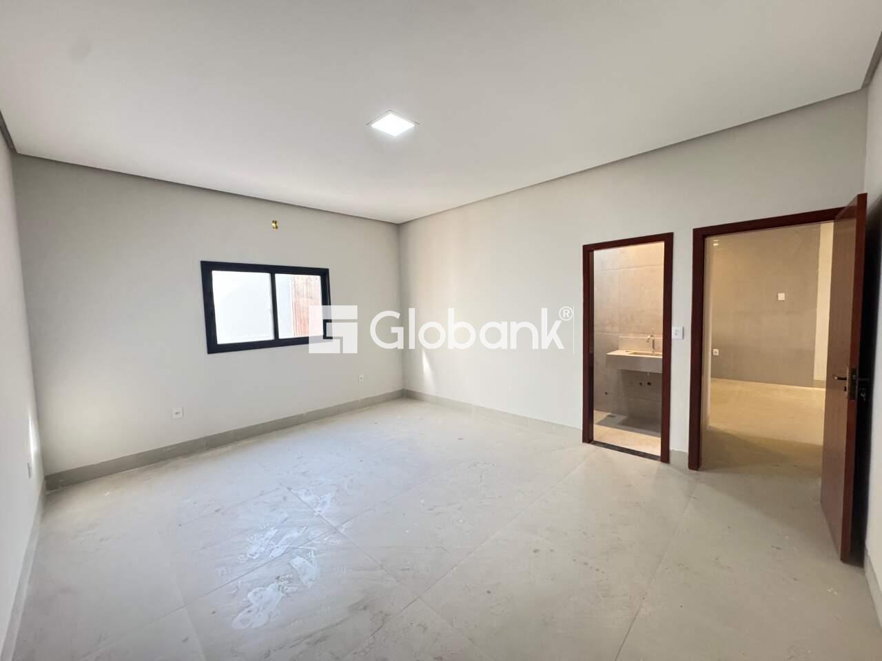 Casa 3 quartos à venda Universitário 160m² Montes Claros MG: 