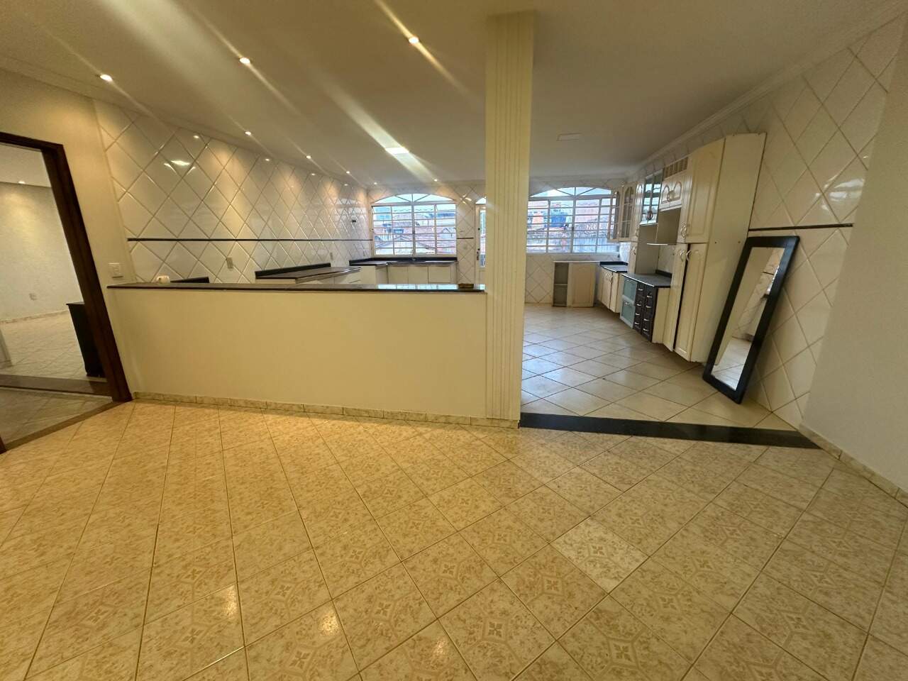 Casa 3 quartos para aluguel Monte Alegre 130m² Montes Claros MG: Sala de jantar