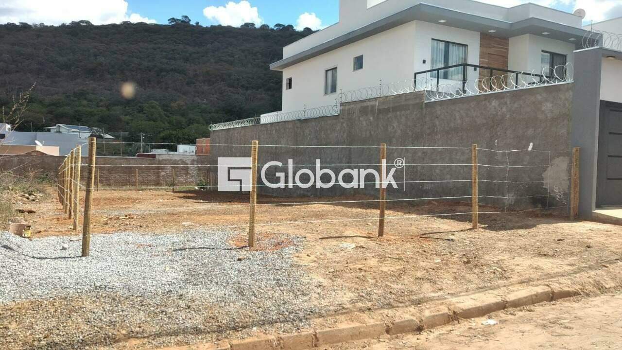 Terreno à venda Ibituruna 0m² Montes Claros MG: 