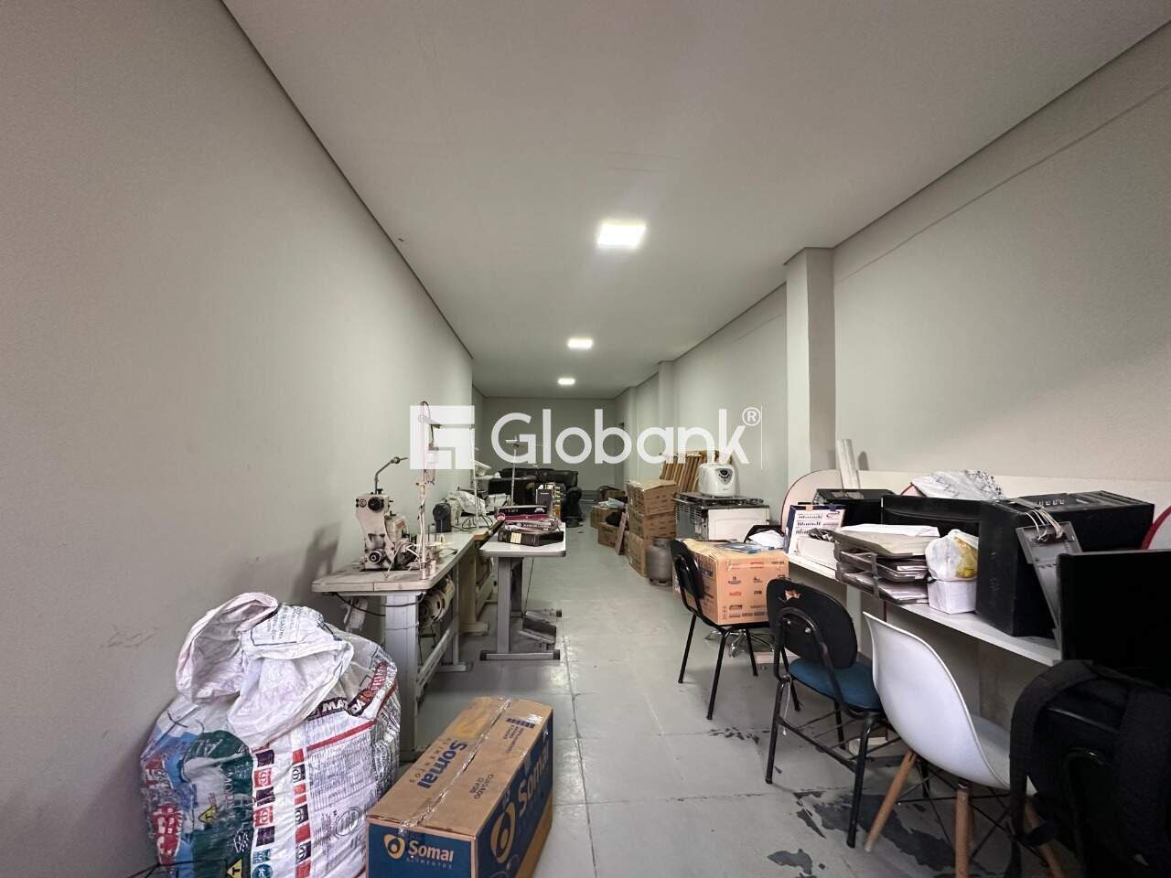 Ponto comercial para aluguel Monte Alegre 50m² Montes Claros MG: 