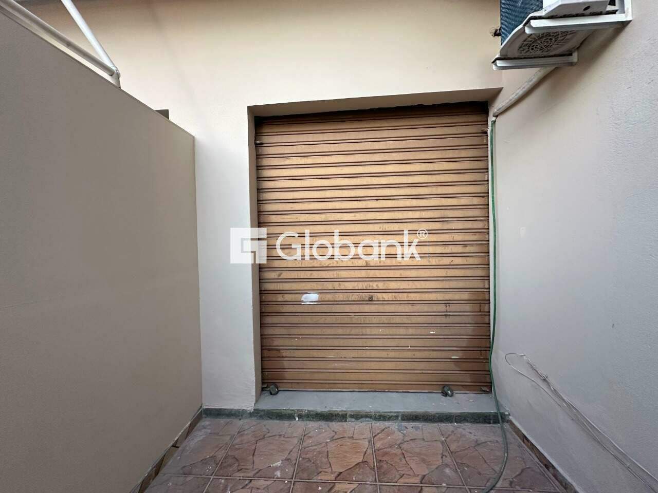 Ponto comercial para aluguel Monte Alegre 50m² Montes Claros MG: Fachada