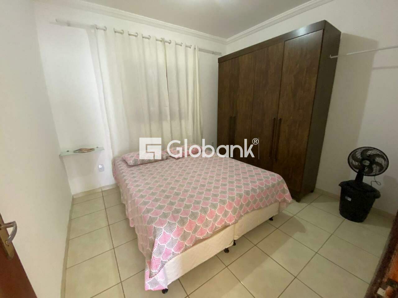 Casa 3 quartos para aluguel Planalto 70m² Montes Claros MG: Quarto