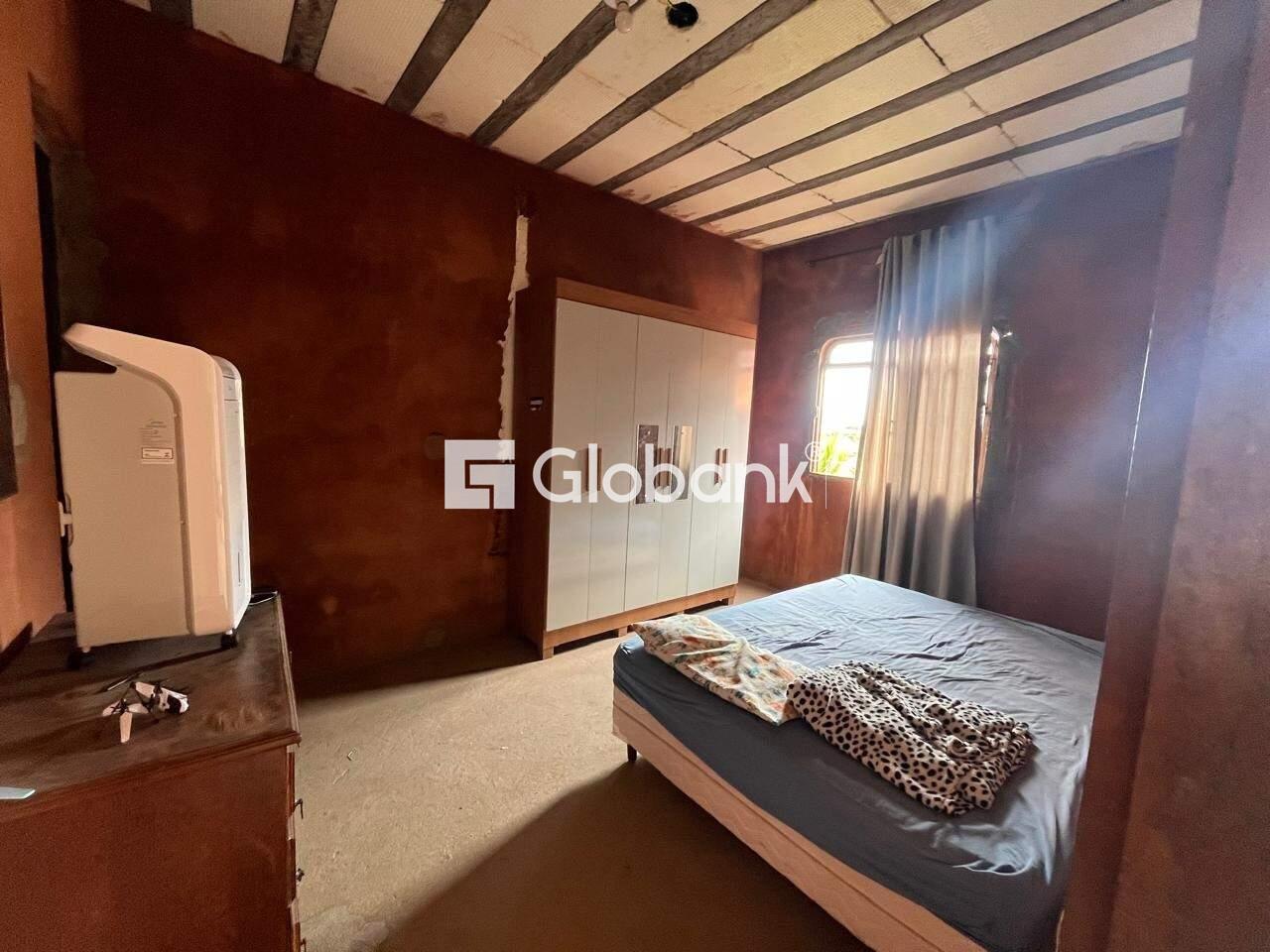 Casa 8 quartos à venda Alcides Rabelo 300m² Montes Claros MG: 
