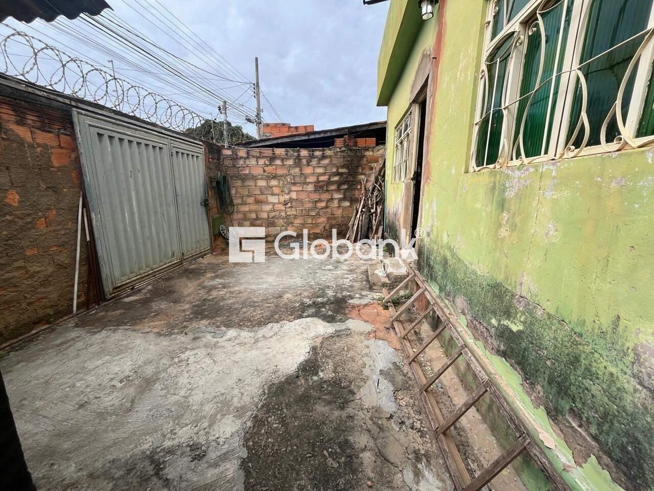 Casa 8 quartos à venda Alcides Rabelo 300m² Montes Claros MG: 