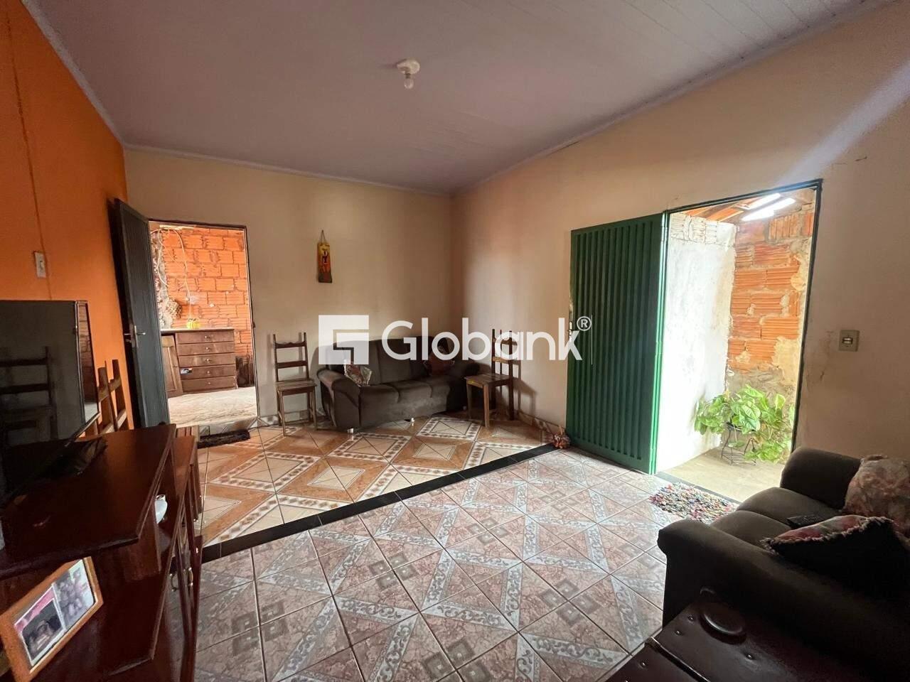 Casa 8 quartos à venda Alcides Rabelo 300m² Montes Claros MG: 