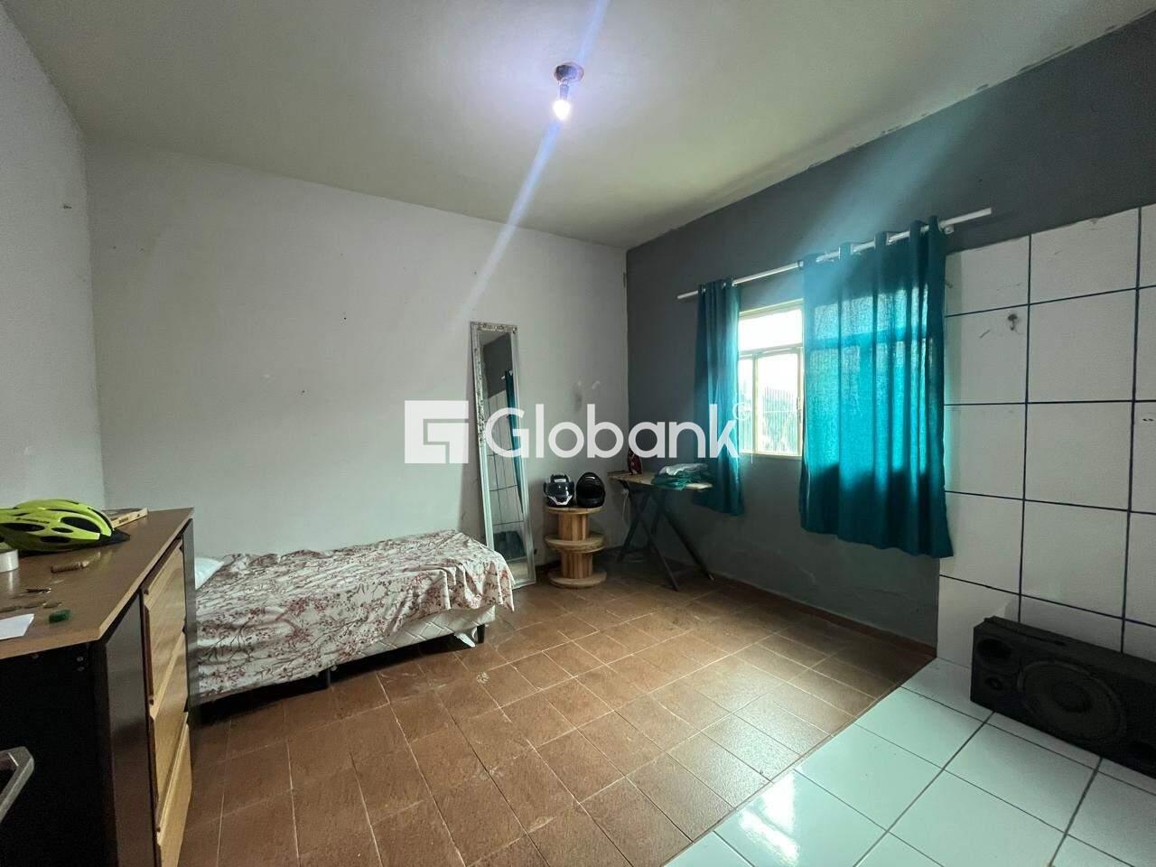 Casa 8 quartos à venda Alcides Rabelo 300m² Montes Claros MG: 