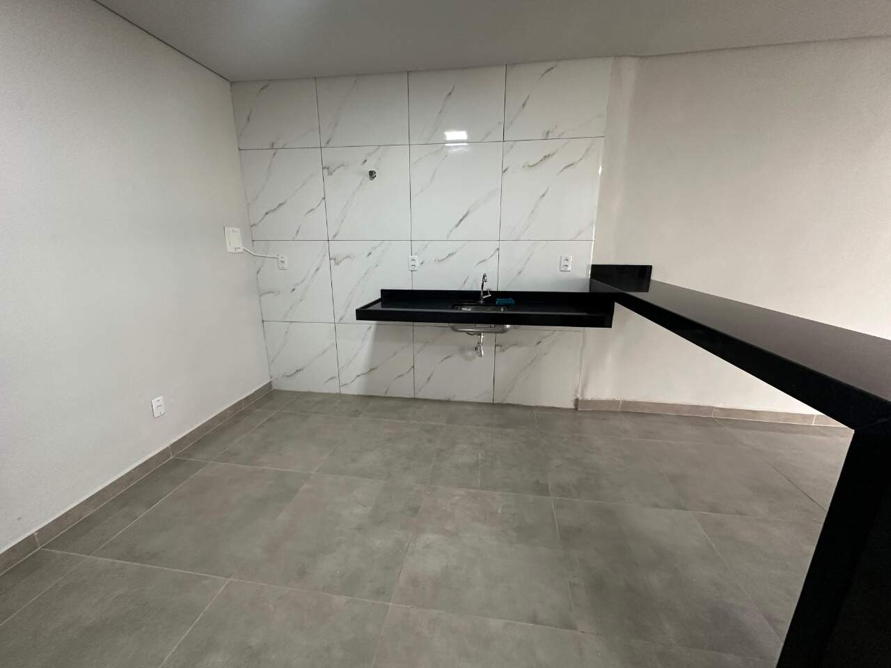 Casa 2 quartos para aluguel Santa Rita I 55m² Montes Claros MG: Cozinha