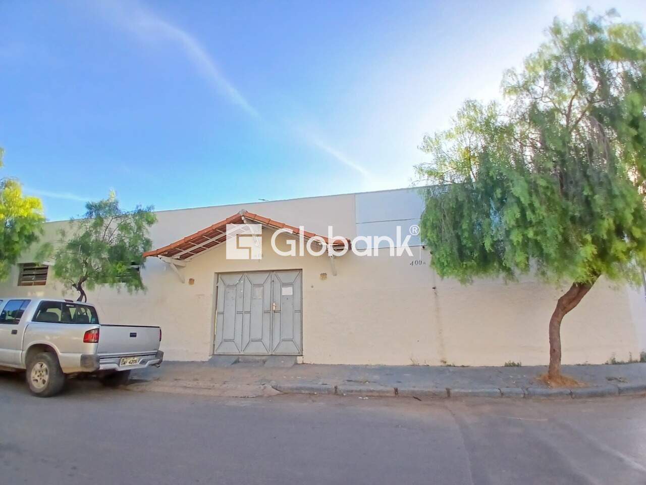 Casa comercial para aluguel Santa Rita I 120m² Montes Claros MG: Fachada