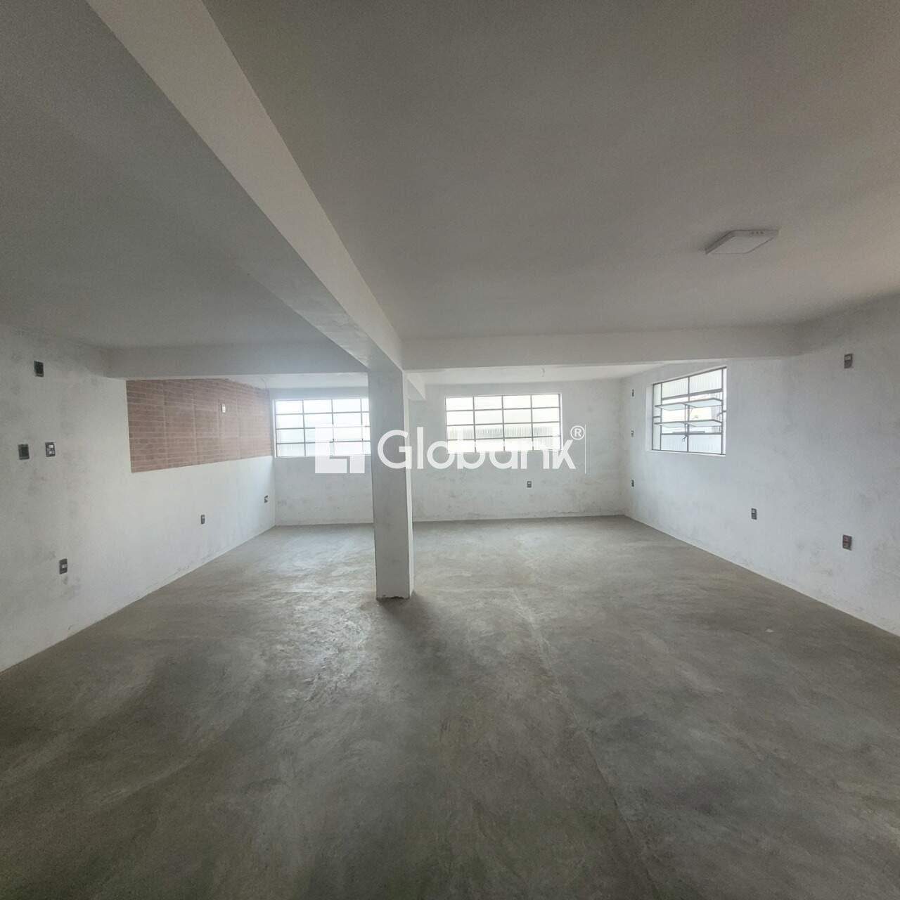 Ponto comercial para aluguel São José 85m² Montes Claros MG: Sala...